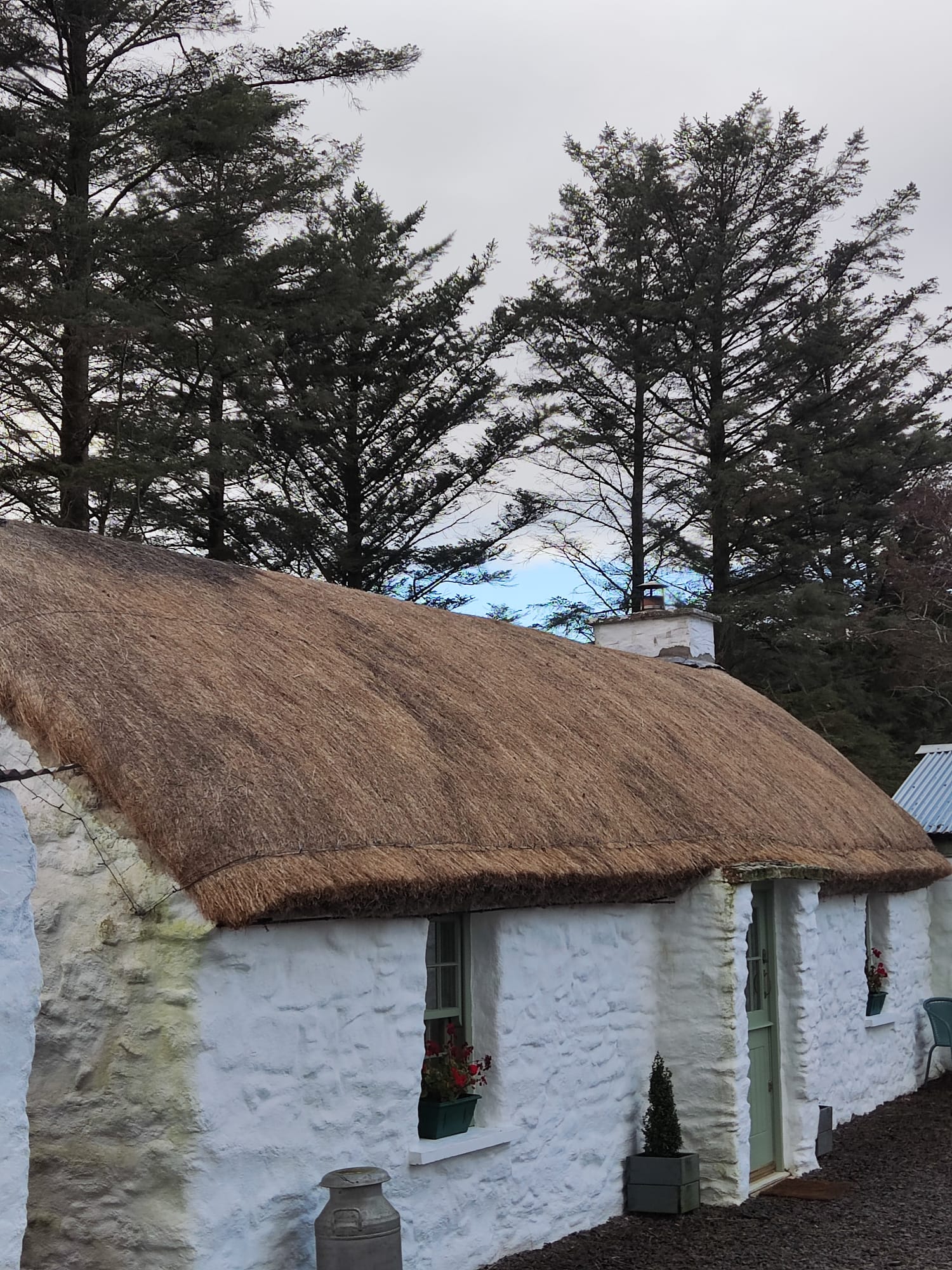  Repairs to Rope-Thatched House in Inishowen Rope-thatched house in Inishowen that benefitted from repairs under the Thatch Repair Grant Scheme in 2025. 