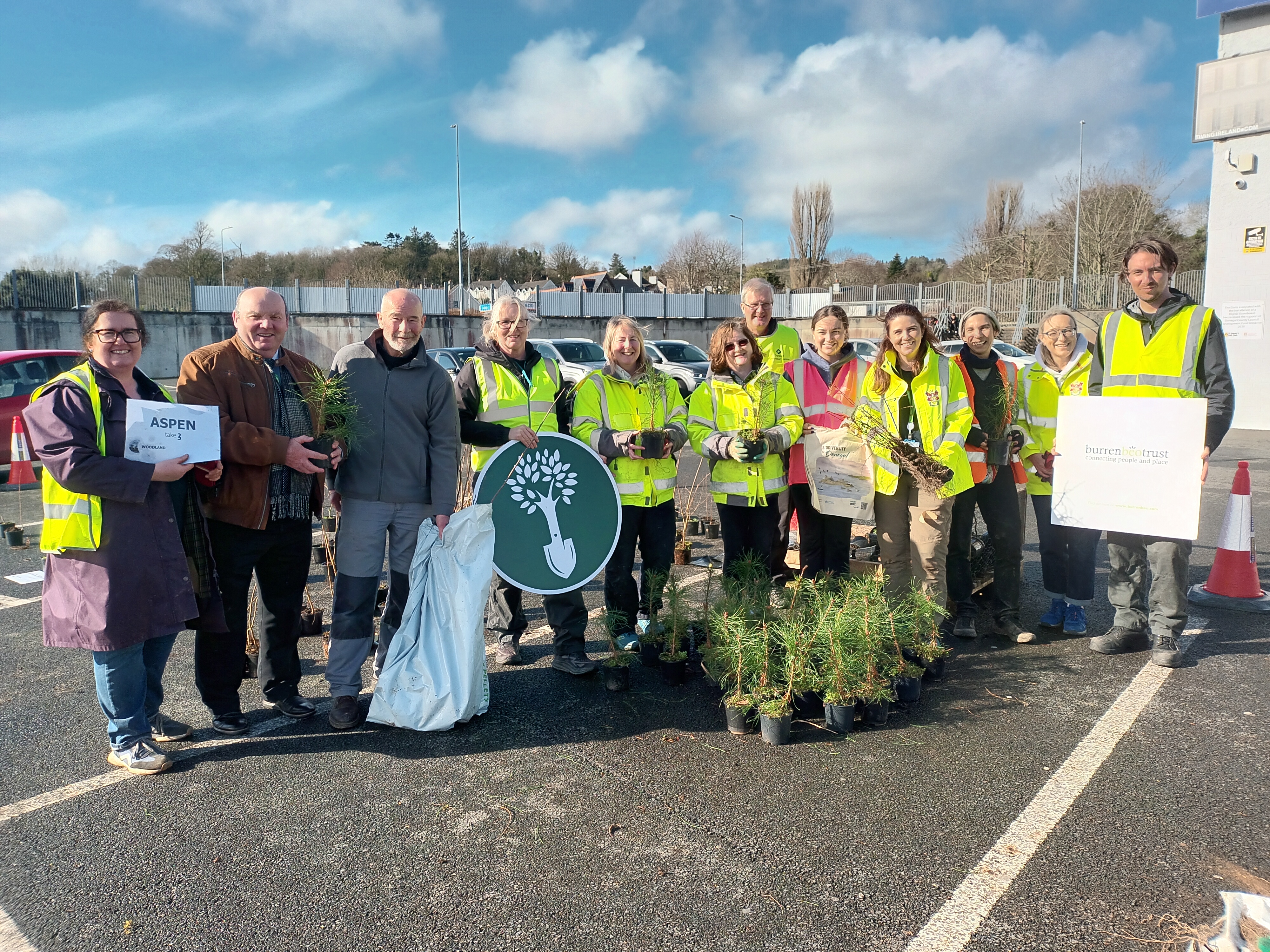 Donegal County Council staff with Burren Beo Trust staff and volunteers at the Hare's Corner Tree Hand Out Day