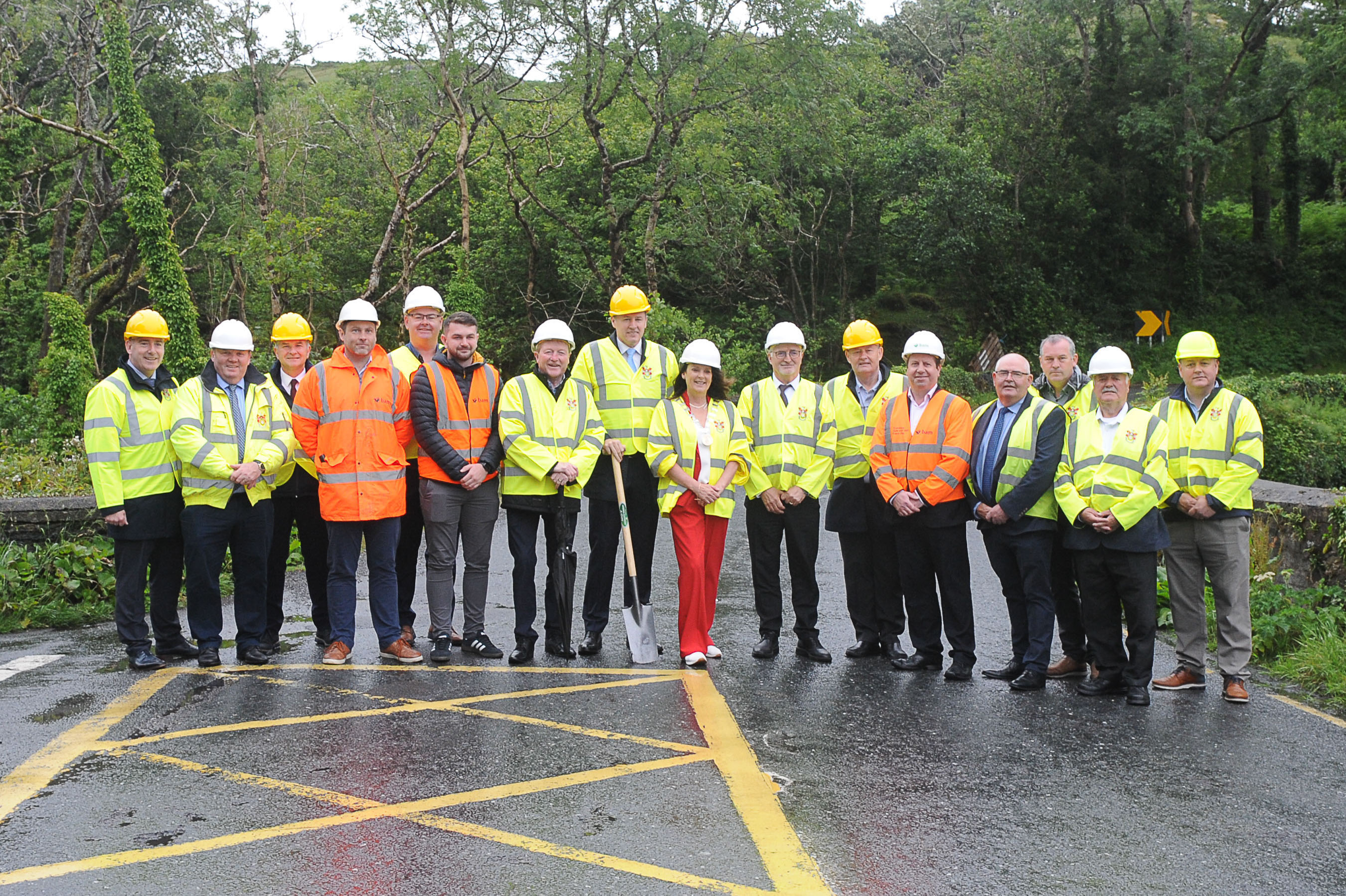 Tionscadal Athailínithe Bóthair ar Dhroichead Fhionntrá