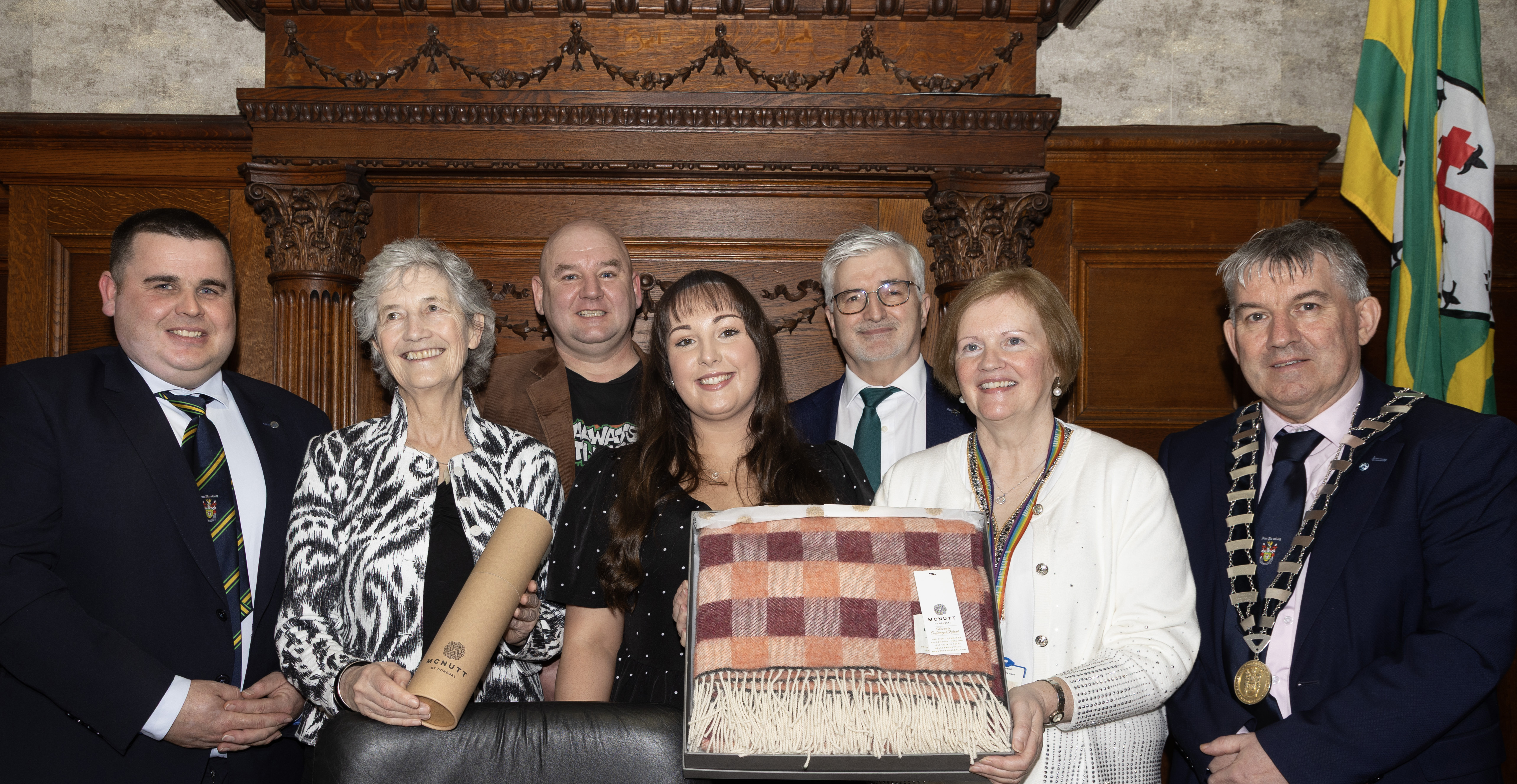 Coiste Na Gaeilge making a presentation to President Catherine Connolly during her visit to Donegal County Council Headquarters, Lifford. Pictured L-R  Cllr. Martin Scanlon Leas-Chathaoirleach Choiste Na Gaeilge, President Catherine Connollly, an Clr. Micheál Choilm Mac Giolla Easbuig Cathaoirleach Choiste Na Gaeilge, Clíona Ní Ghallachóir Rannóg na Gaeilge (DCC), John G. McLaughlin Chief Executive (DCC), Róise Ní Laifeartaigh Rannóg na Gaeilge (DCC) and Cathaoirleach Cllr. Paul Canning.